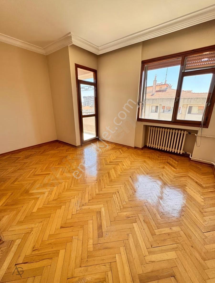 Atölyeden Erenköy Minibüste 150m2 Net 4+1 Kiralık Boş Daire - Görsel 14