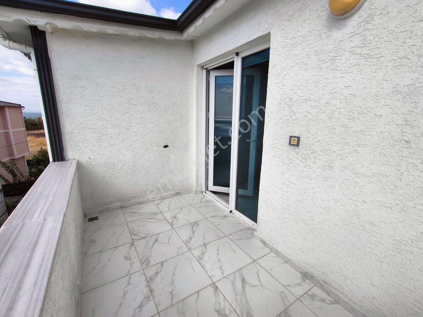 Kartallar'dan Plaja Yakın Müstakil Villa Eşyalı Teraslı Bahçeli. - Görsel 30