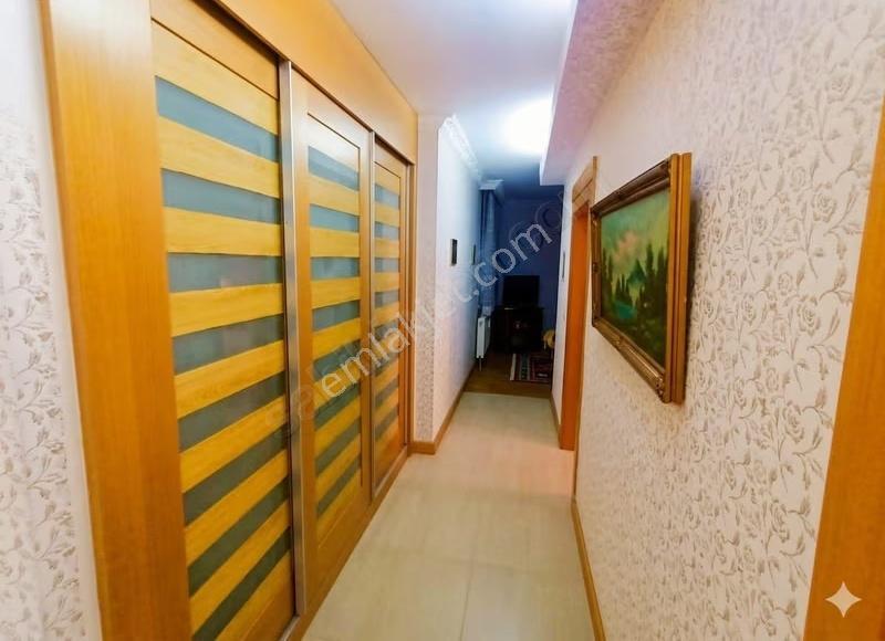 Buğra Dan Maybak Sitesinde Göl Manzaralı Lüxx Ara Kat 4+1 Daire - Görsel 5