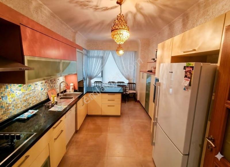 Buğra Dan Maybak Sitesinde Göl Manzaralı Lüxx Ara Kat 4+1 Daire - Görsel 29