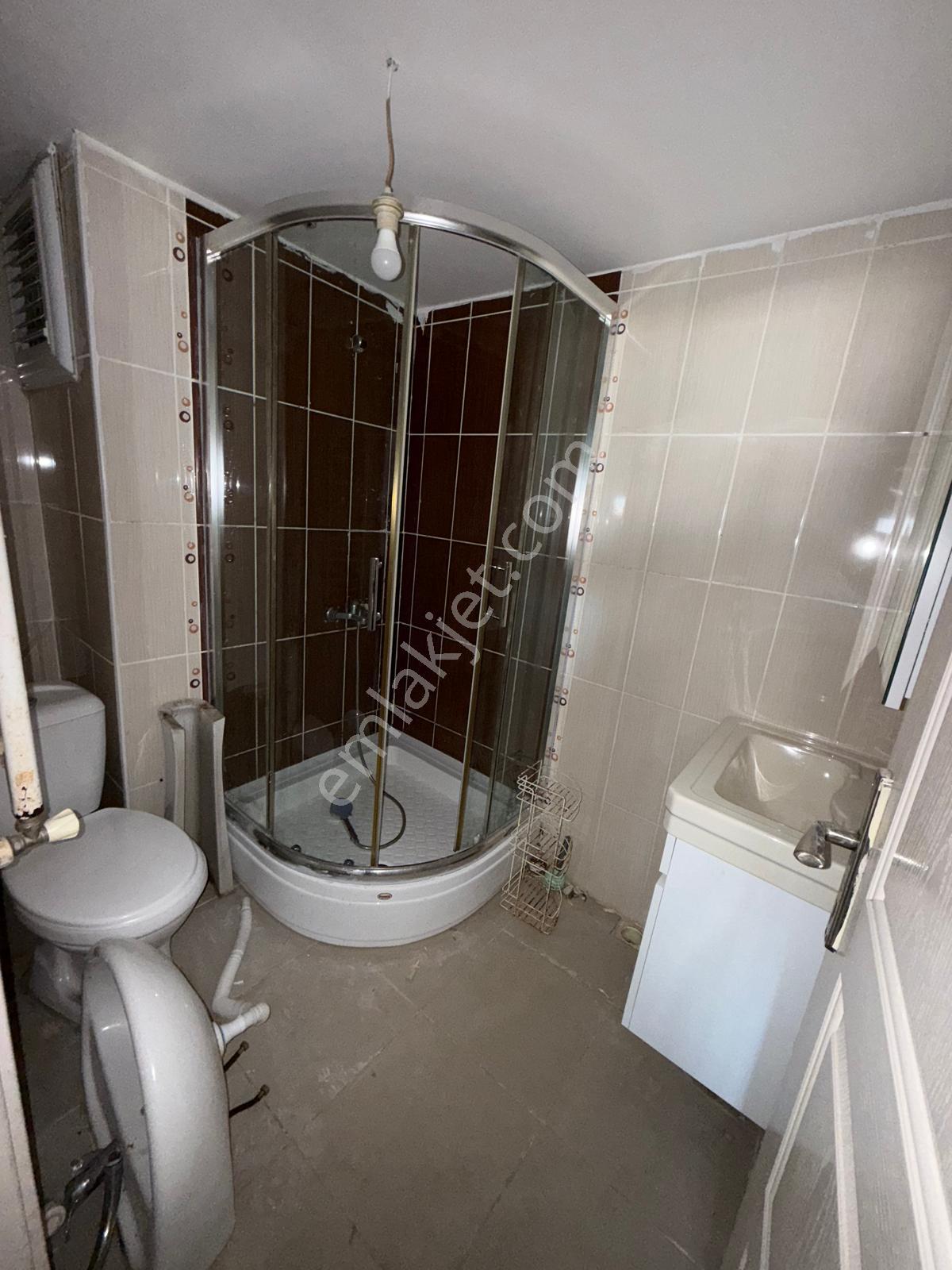 Cerrahpaşa Emlaktan Esenyurt Mehterçeşmede Teraslı Şehir Manzaralı 2+1 Kiralık Daire - Görsel 2