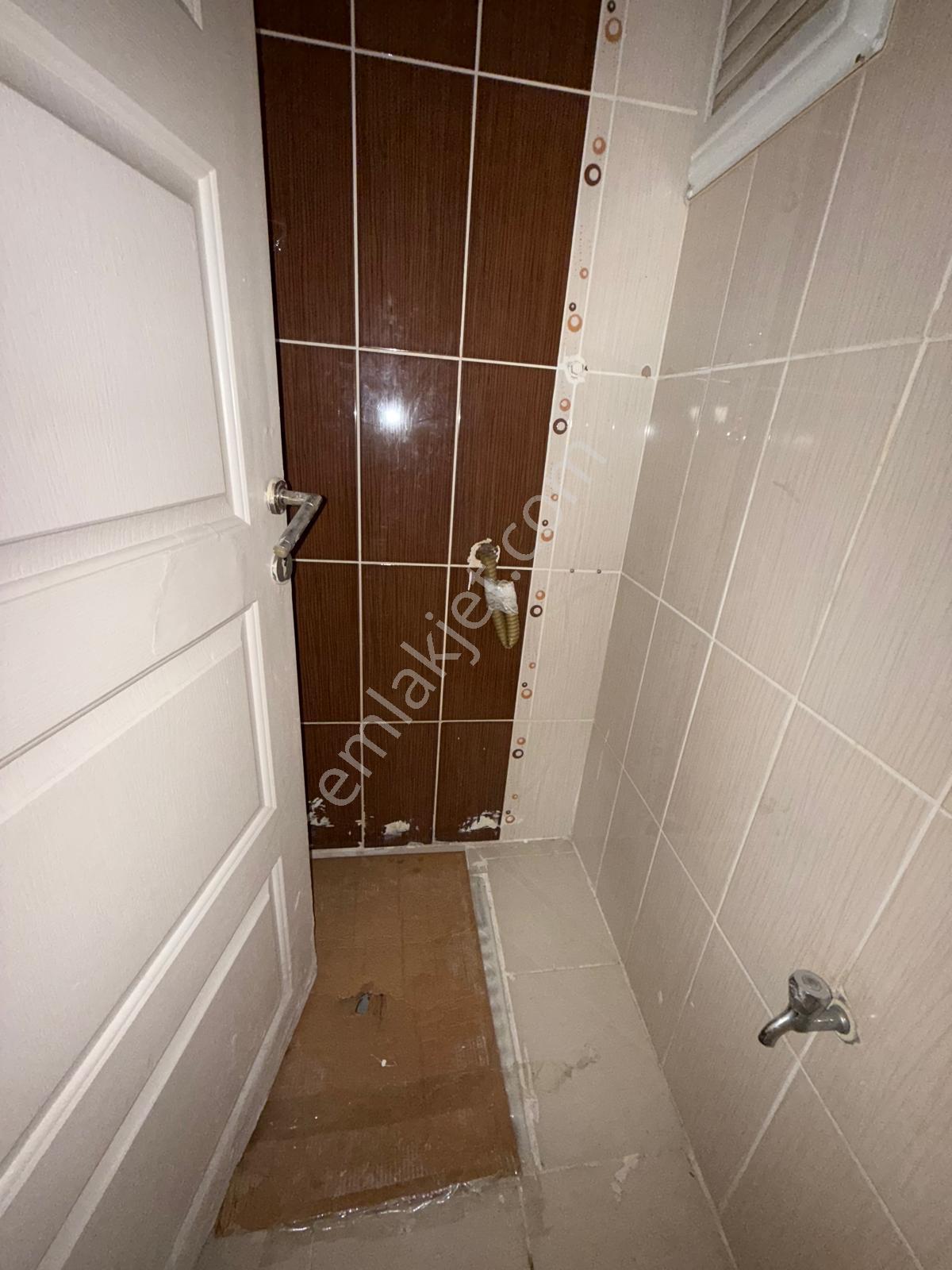Cerrahpaşa Emlaktan Esenyurt Mehterçeşmede Teraslı Şehir Manzaralı 2+1 Kiralık Daire - Görsel 12