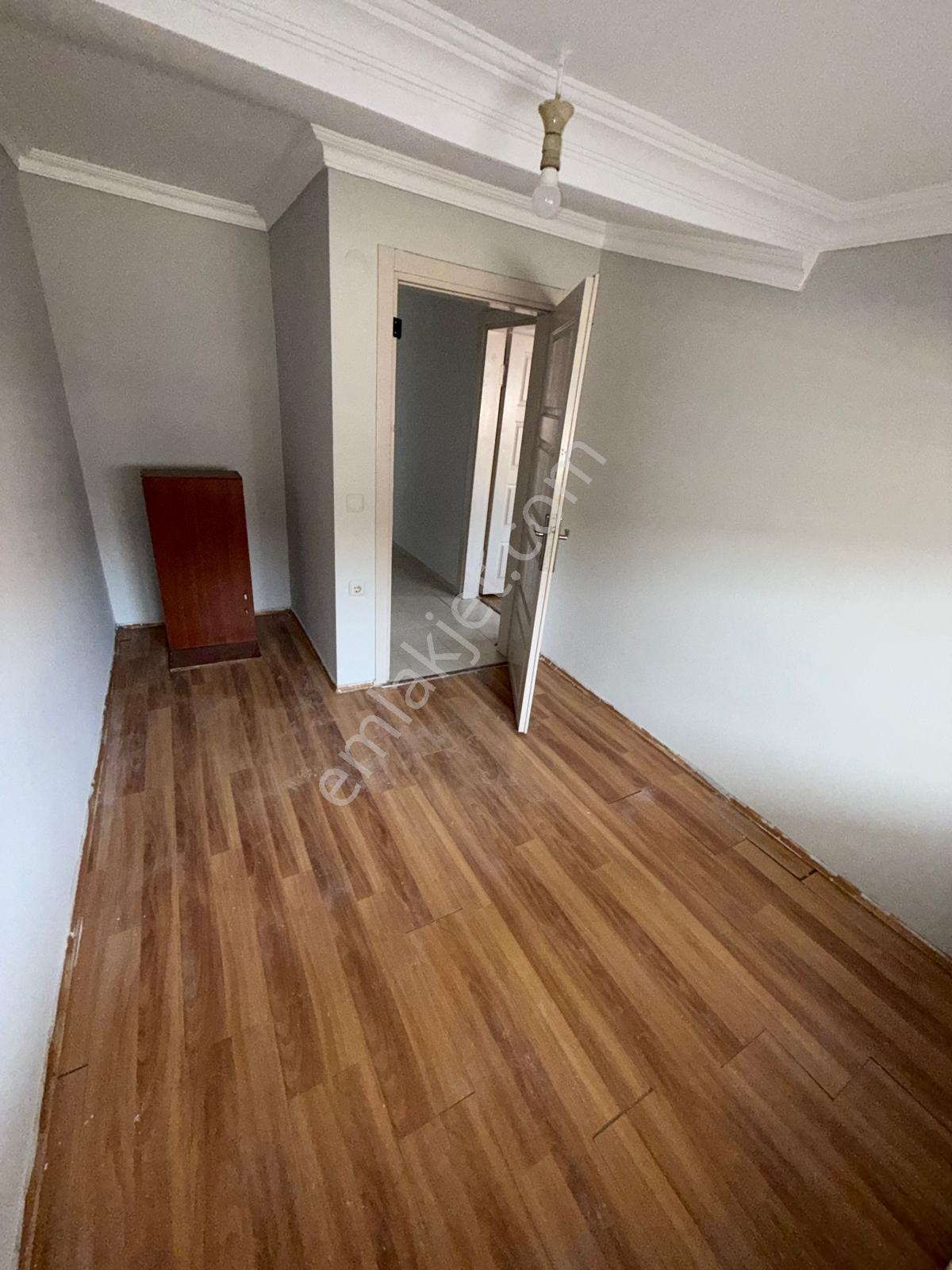Cerrahpaşa Emlaktan Esenyurt Mehterçeşmede Teraslı Şehir Manzaralı 2+1 Kiralık Daire - Görsel 7