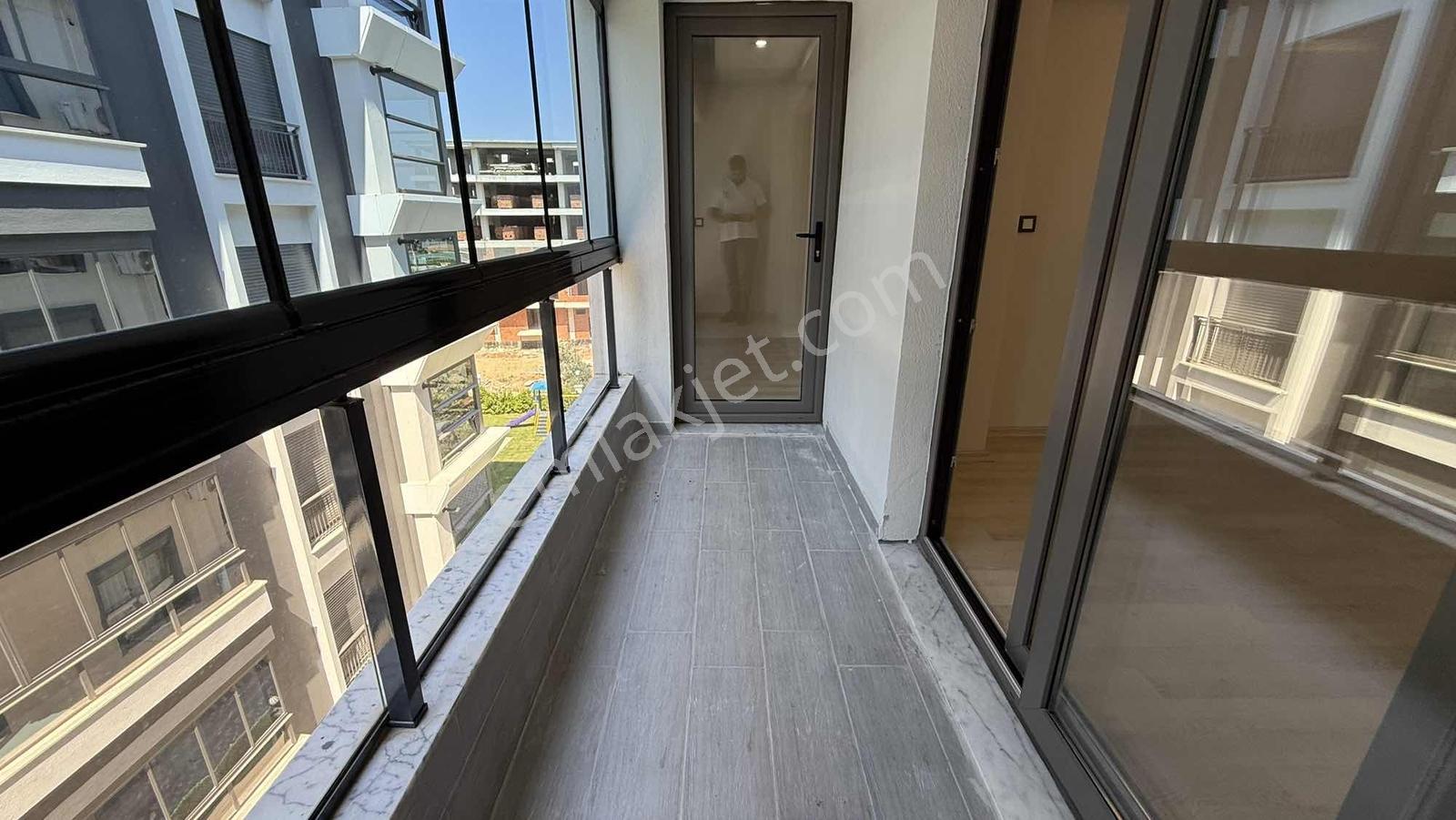 Alpkent Mah. 160m² 3+1 Sıfır Arakat Güvenlikli Lüx Havuzlu Site - Görsel 13