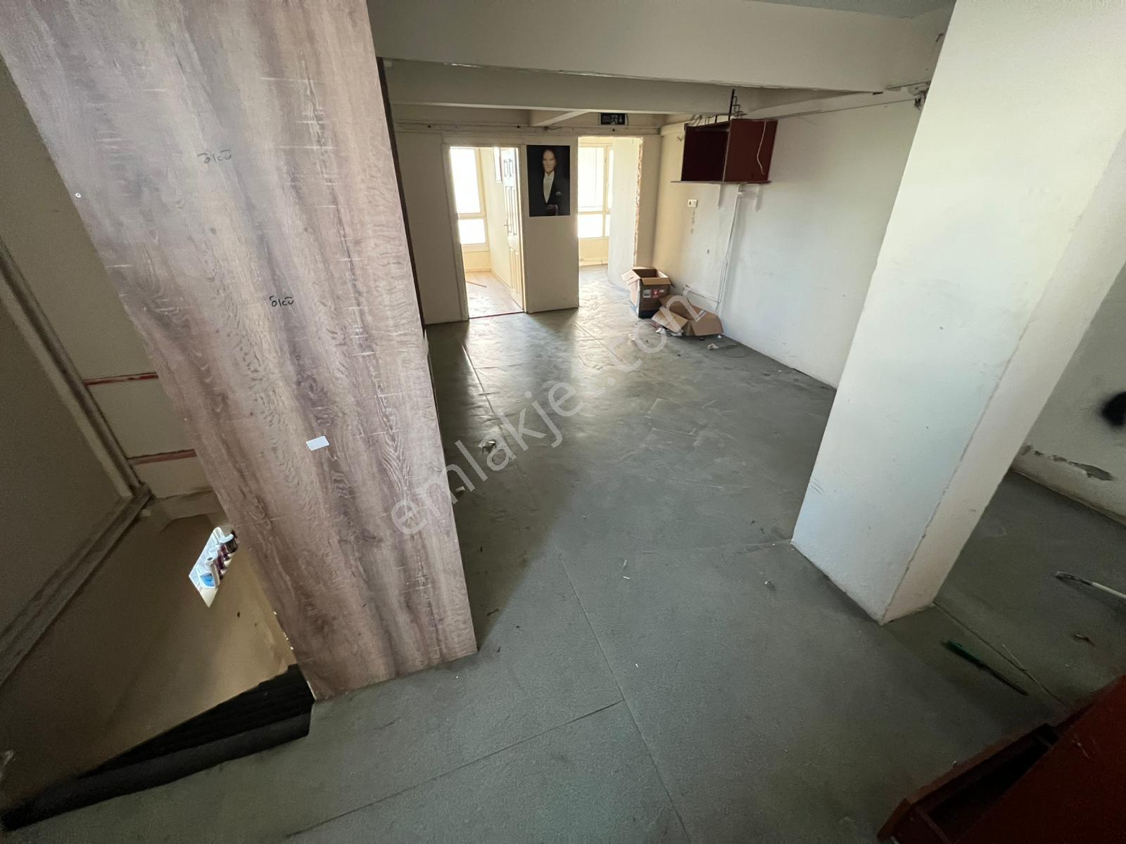 Pegaas'tan Üniversite Mah. Asma Katlı Düz Giriş Kiralık Dükkan** - Görsel 7