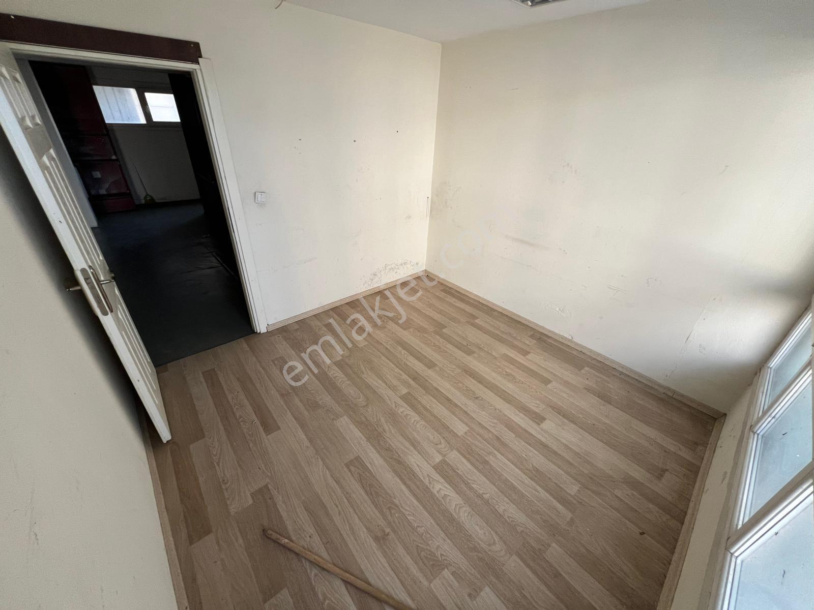 Pegaas'tan Üniversite Mah. Asma Katlı Düz Giriş Kiralık Dükkan** - Görsel 12