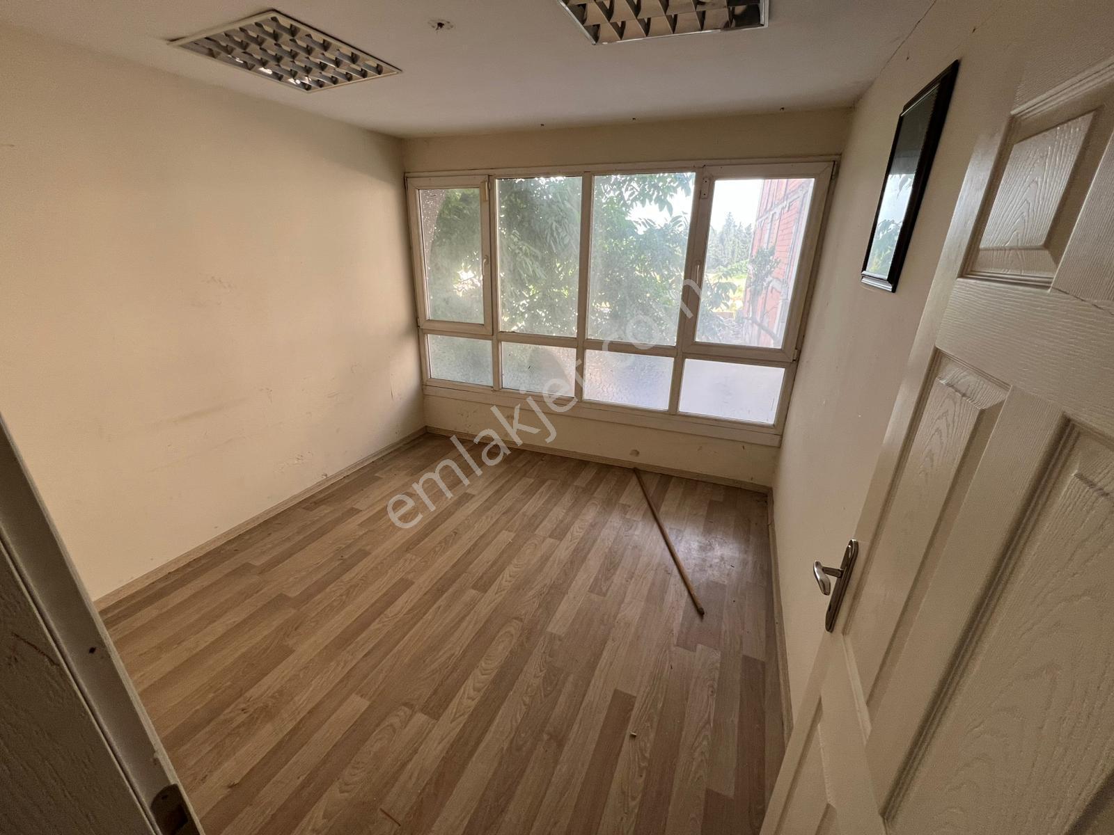 Pegaas'tan Üniversite Mah. Asma Katlı Düz Giriş Kiralık Dükkan** - Görsel 11