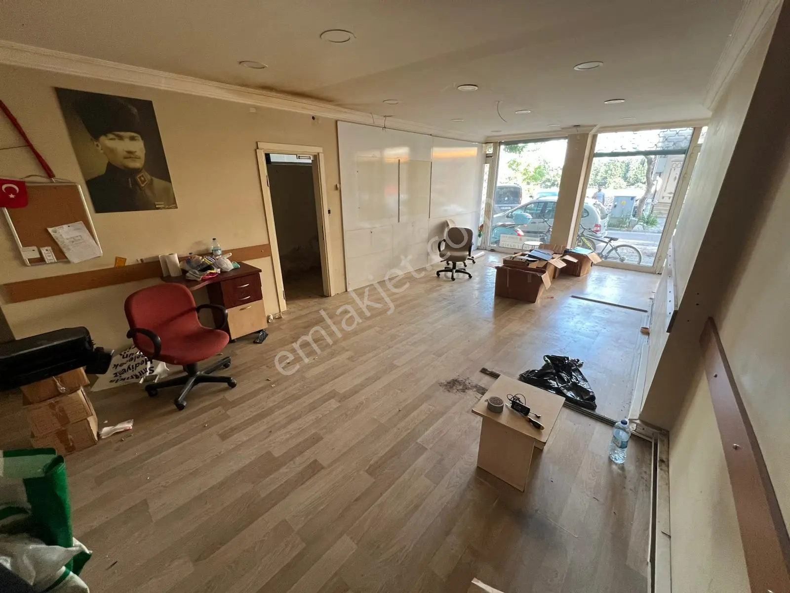 Pegaas'tan Üniversite Mah. Asma Katlı Düz Giriş Kiralık Dükkan** - Görsel 4