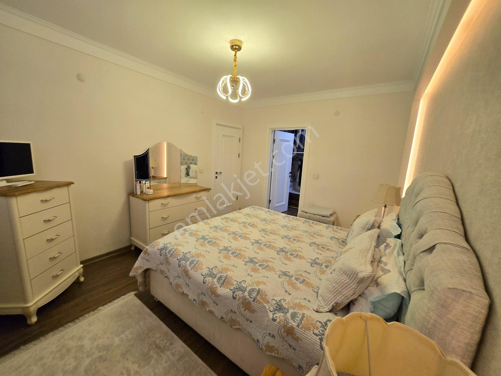 Garanti Emlak'tan - Anıt Koru'da - 230 M² 4+1 Emsalsiz Bir Daire - Görsel 17