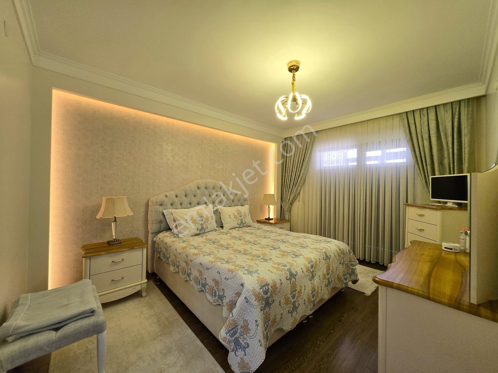 Garanti Emlak'tan - Anıt Koru'da - 230 M² 4+1 Emsalsiz Bir Daire - Görsel 16