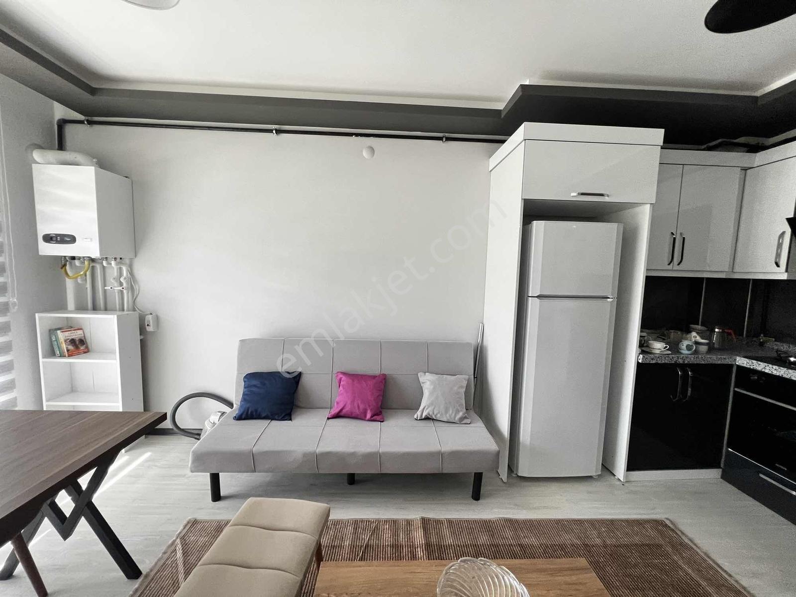 Alaçatı'dan/incek'te/yerden Isıtmalı/full Eşyalı/oturuma Hazır - Görsel 27