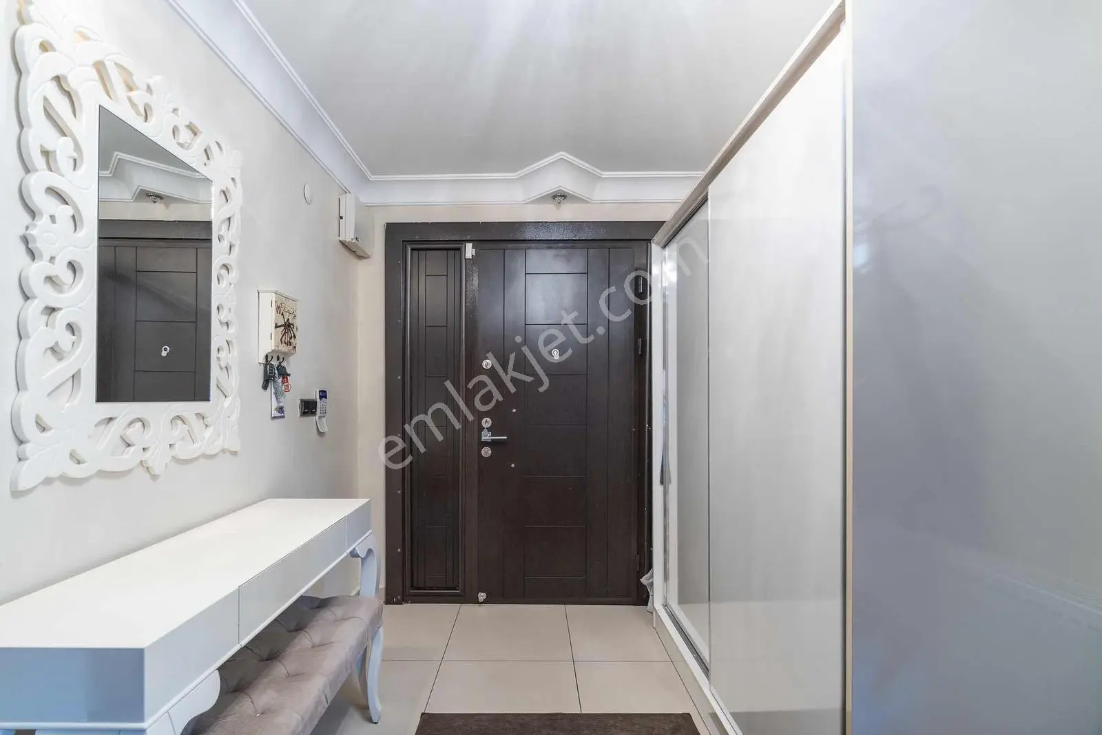 Remax Leon Nilüfer 19 Mayıs'ta Seçkin Yaşama Özel 5+1 Villa - Görsel 11