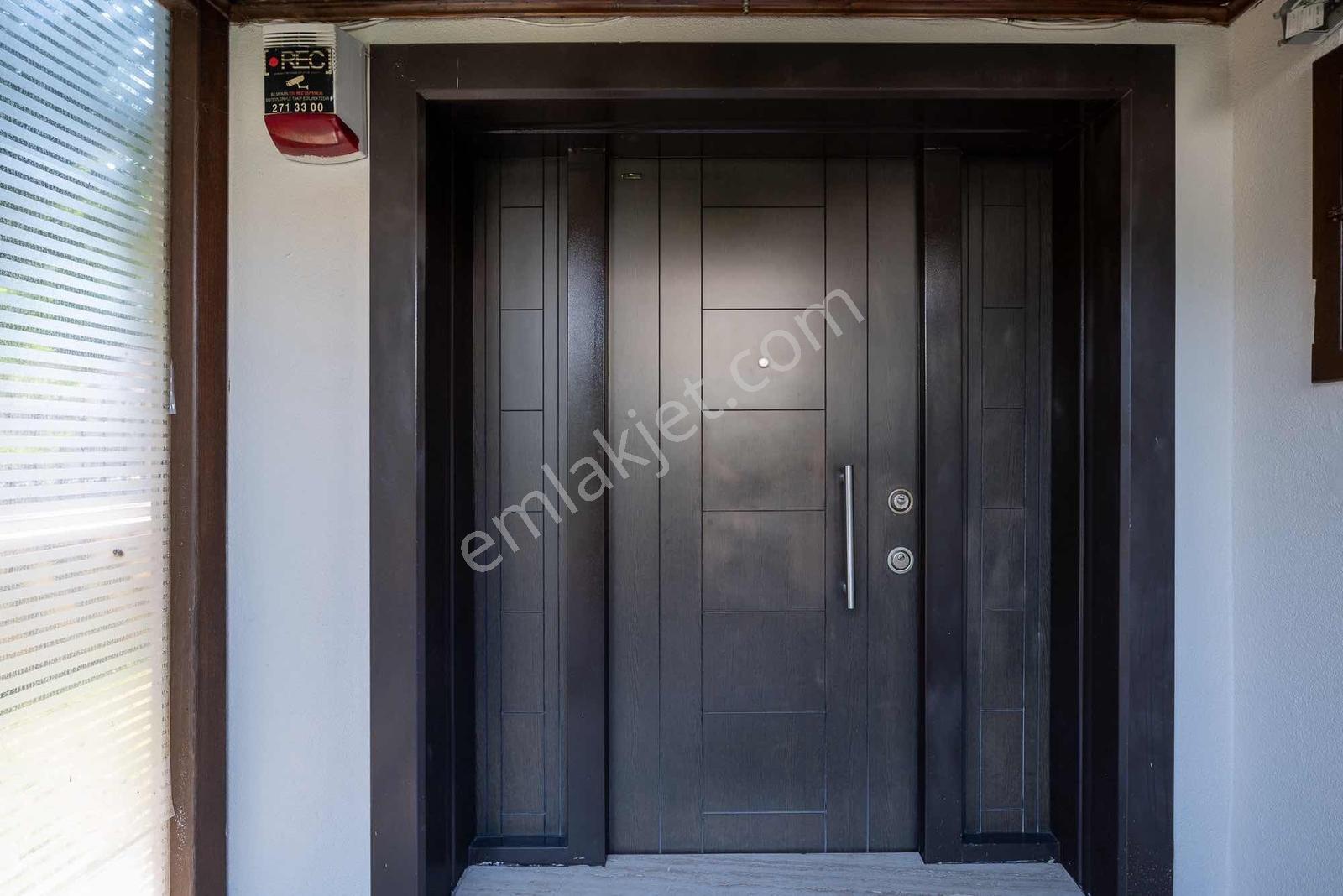 Remax Leon Nilüfer 19 Mayıs'ta Seçkin Yaşama Özel 5+1 Villa - Görsel 10