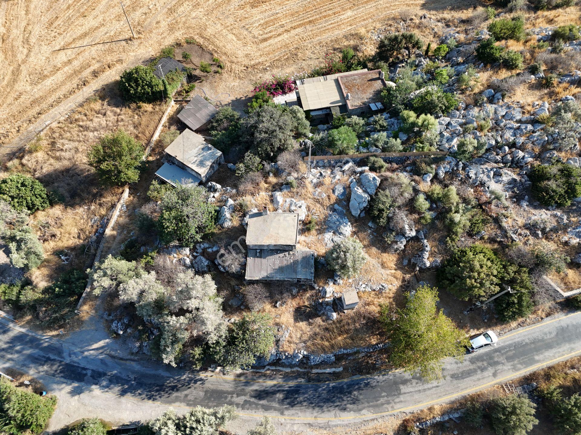 Milas Çökertmede Deniz Manzaralı Tapulu 800m2 Müstakil Ev - Görsel 8