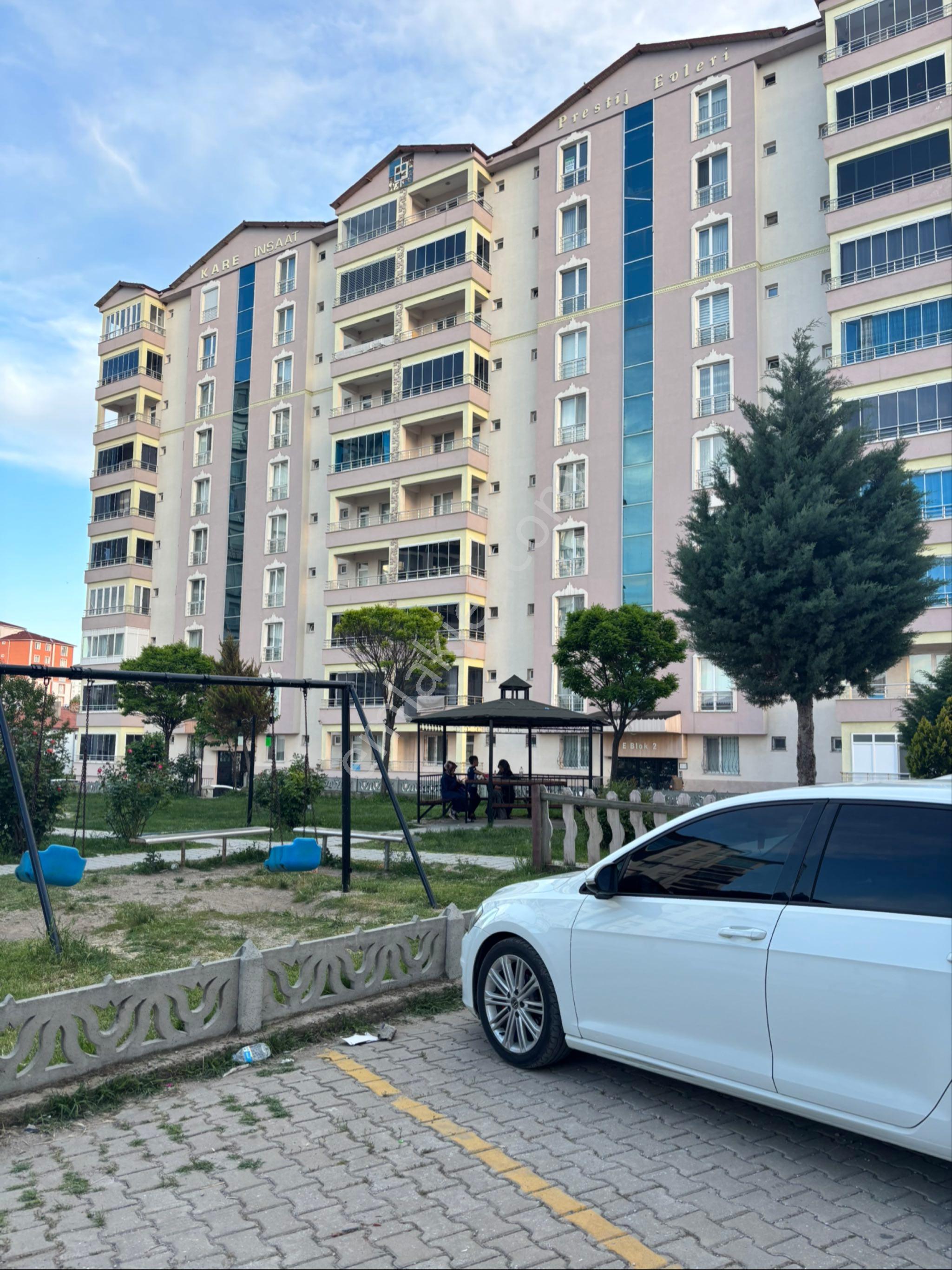 Güngör Emlaktan Güzelyurt Mahallesi Prestijevlerinde Satılık Daire - Görsel 8