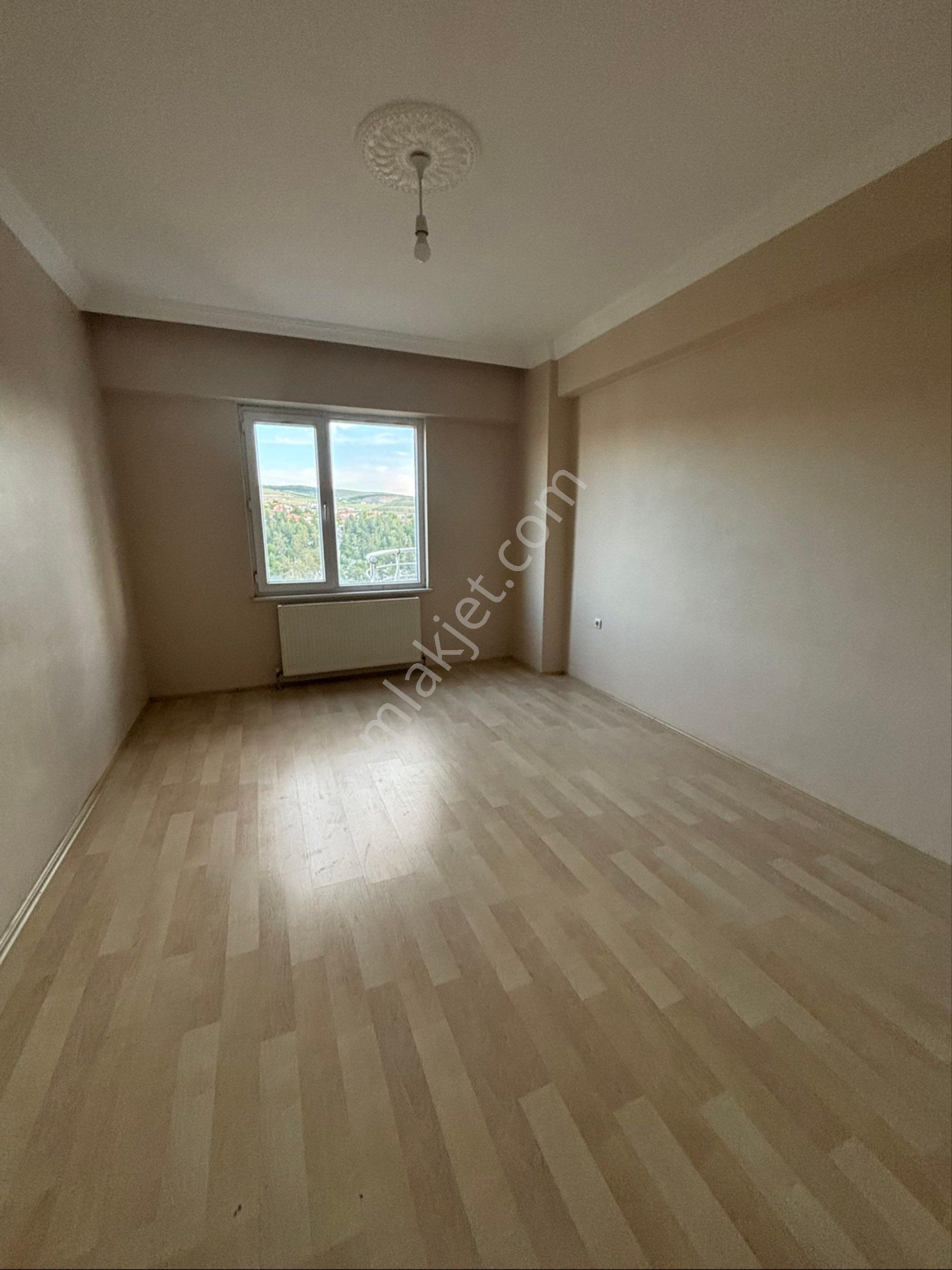 Güngör Emlaktan Güzelyurt Mahallesi Prestijevlerinde Satılık Daire - Görsel 16