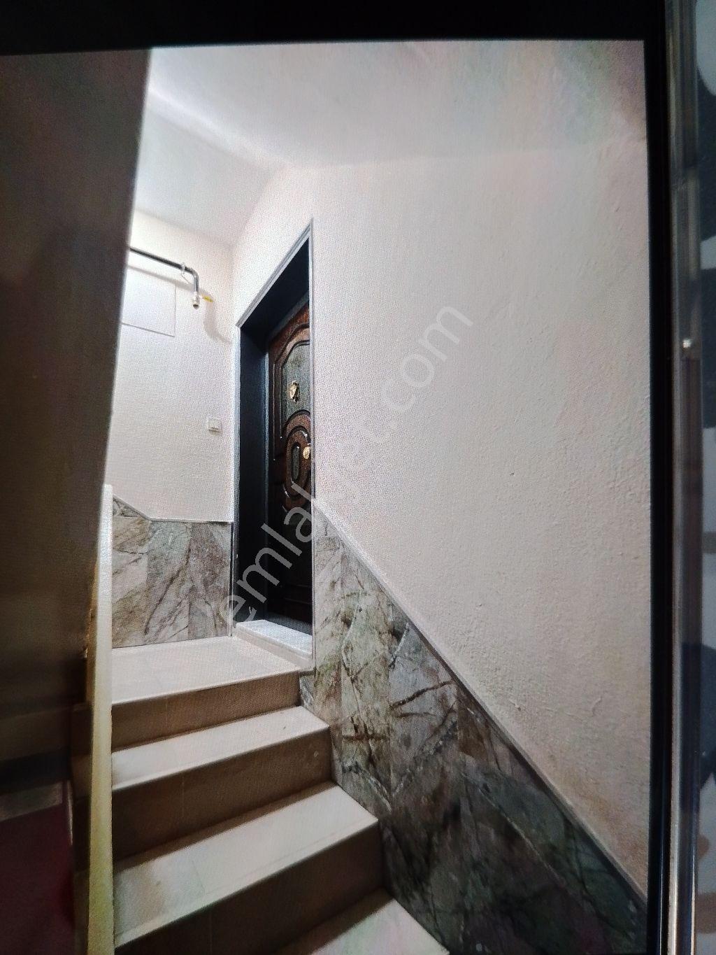 Karabağlar Kiralık Daire 2+1 - Görsel 2
