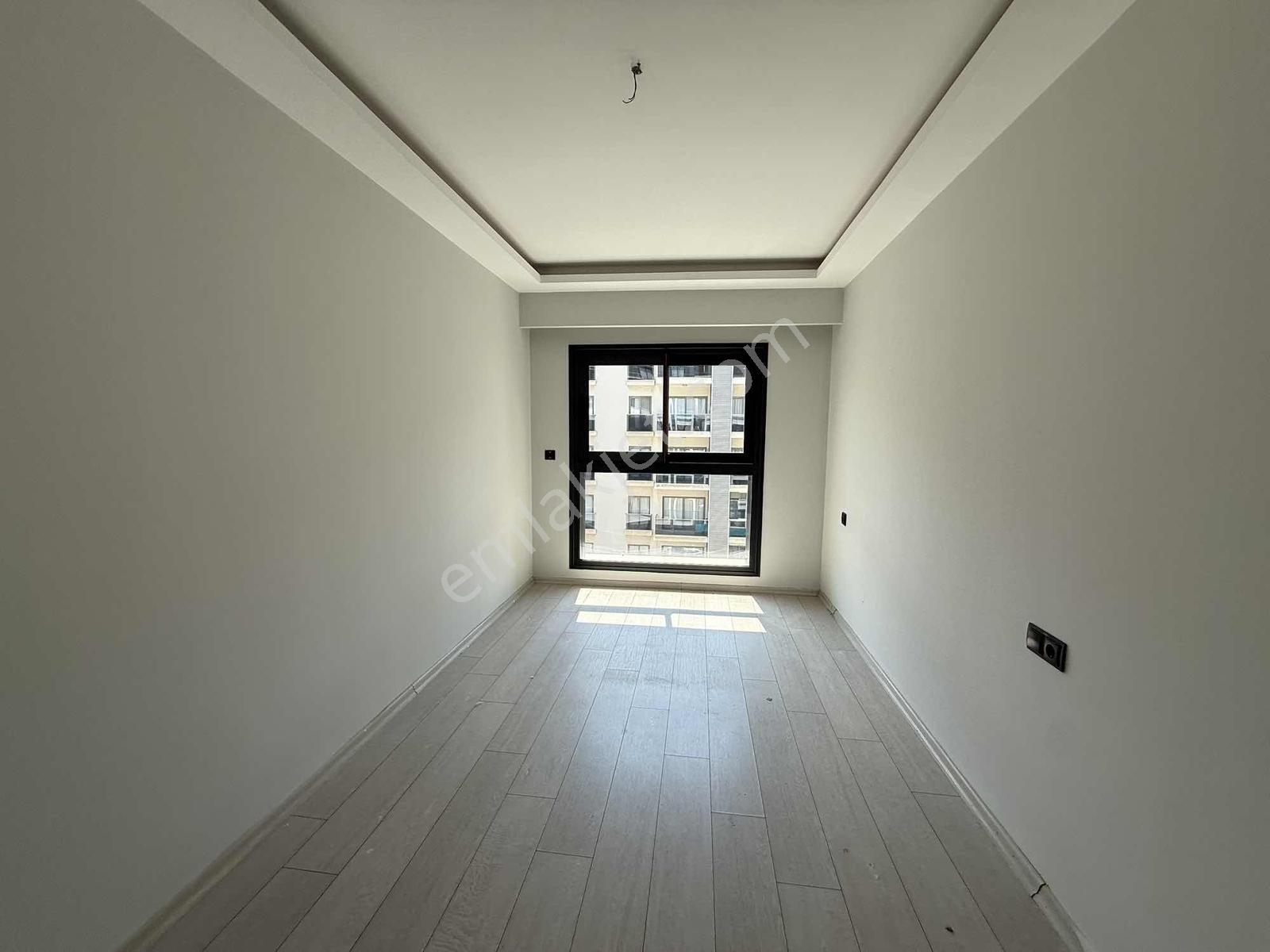 Yedieylül Mah. 80m² 2+1 Geniş Arakat Havuzlu Site Kapalı Otopark - Görsel 6