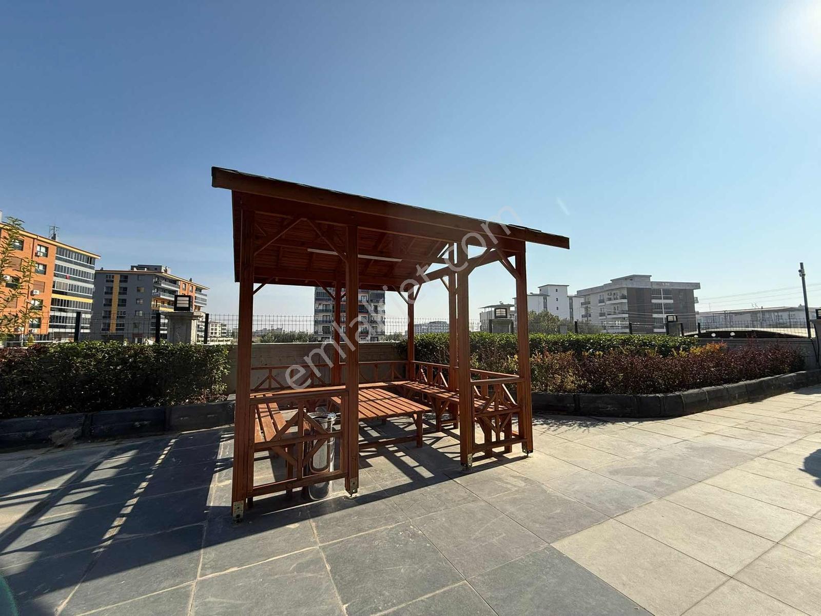 Yedieylül Mah. 80m² 2+1 Geniş Arakat Havuzlu Site Kapalı Otopark - Görsel 16