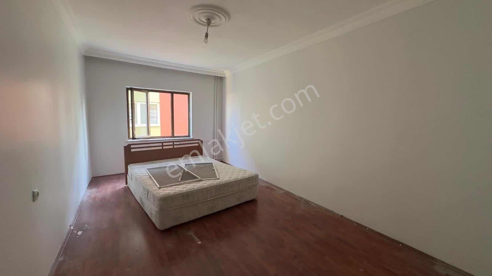 Niğde Çarşı Merkezde Kiralık 4+1 200m2 Kiralık Daire - Görsel 11