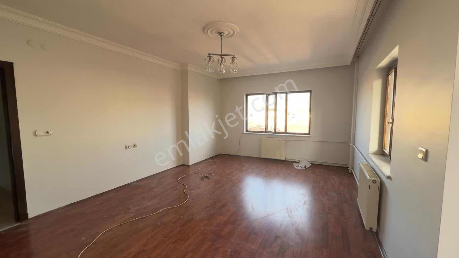 Niğde Çarşı Merkezde Kiralık 4+1 200m2 Kiralık Daire - Görsel 30