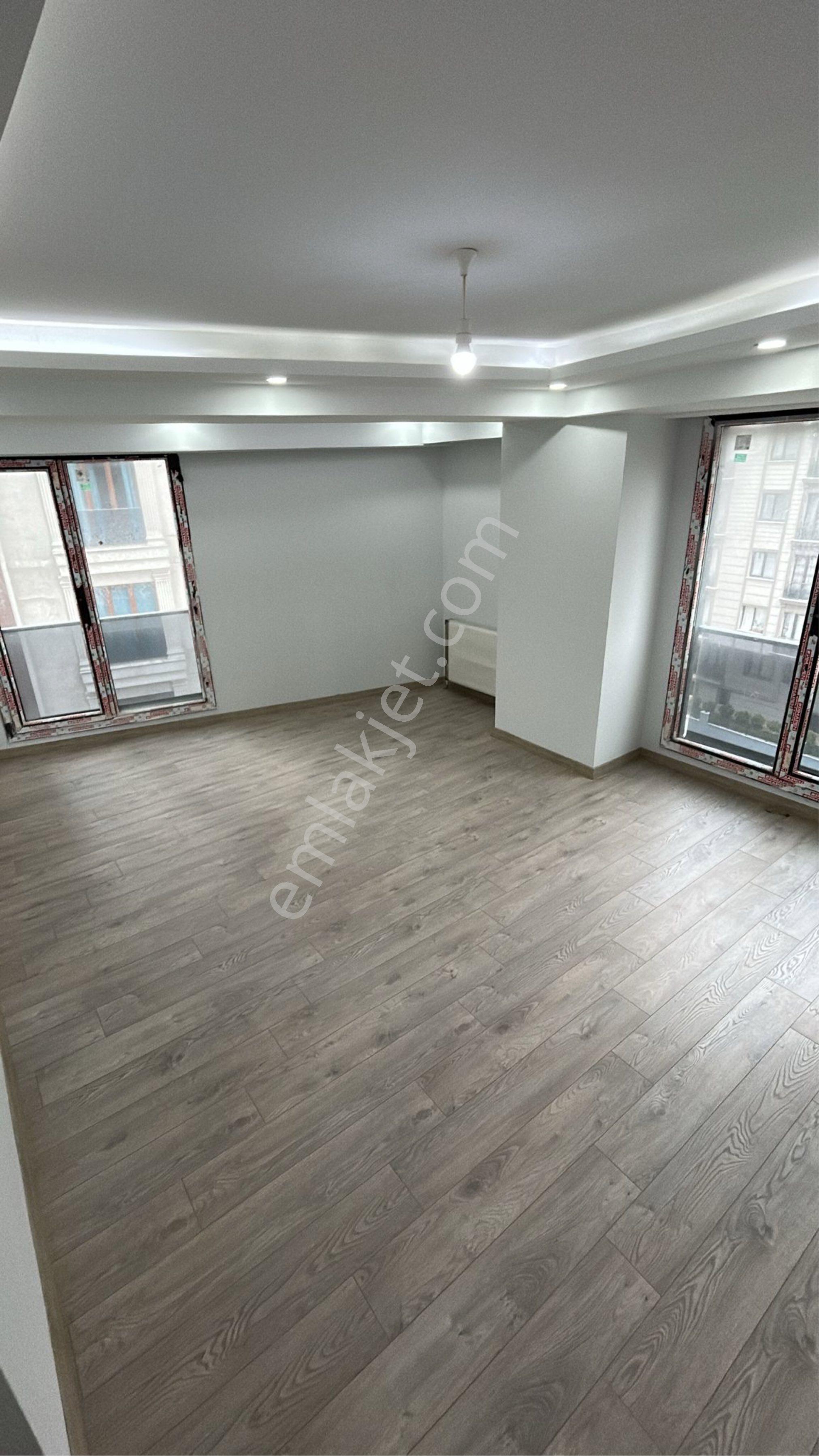 Elaza İnvest’en Sahil Ve Ulaşım Çarşı İçinde Sitede 3+1 Kiralık