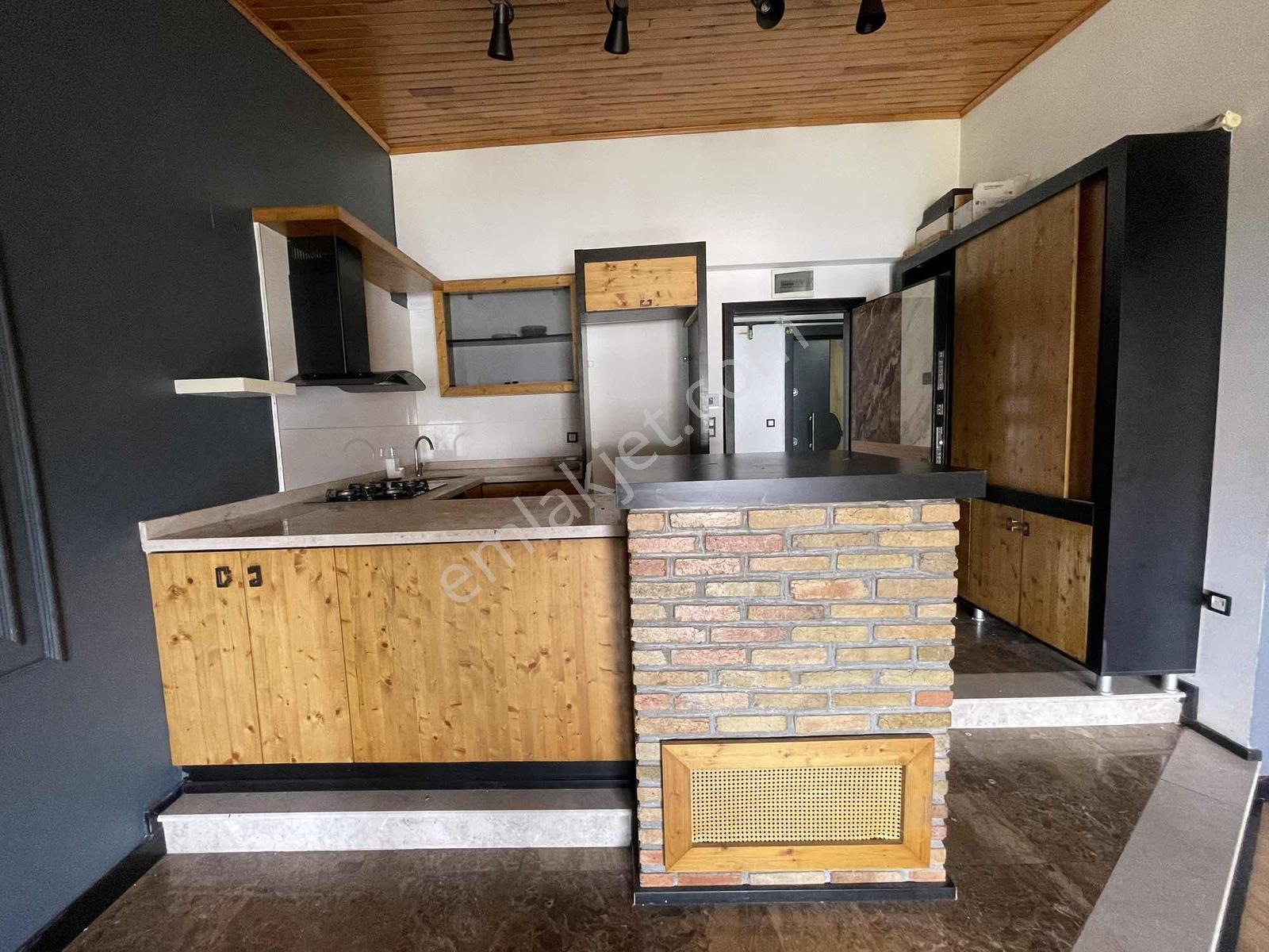Arda'dan Mersin Yenişehir Çiftlikköy'de Kiralık Konsept 1+1