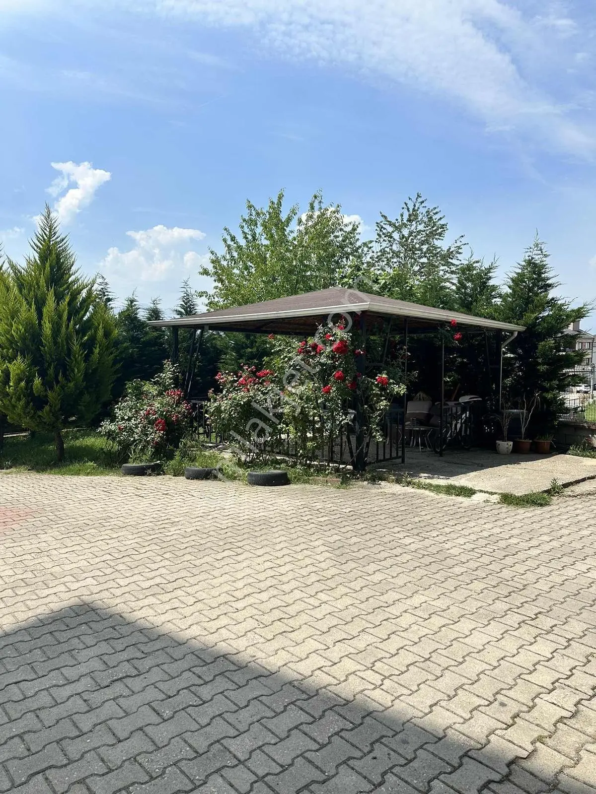 Arslan Emlaktan Satılık Asansör'lü Site İçi 4.kat Daire - Görsel 2