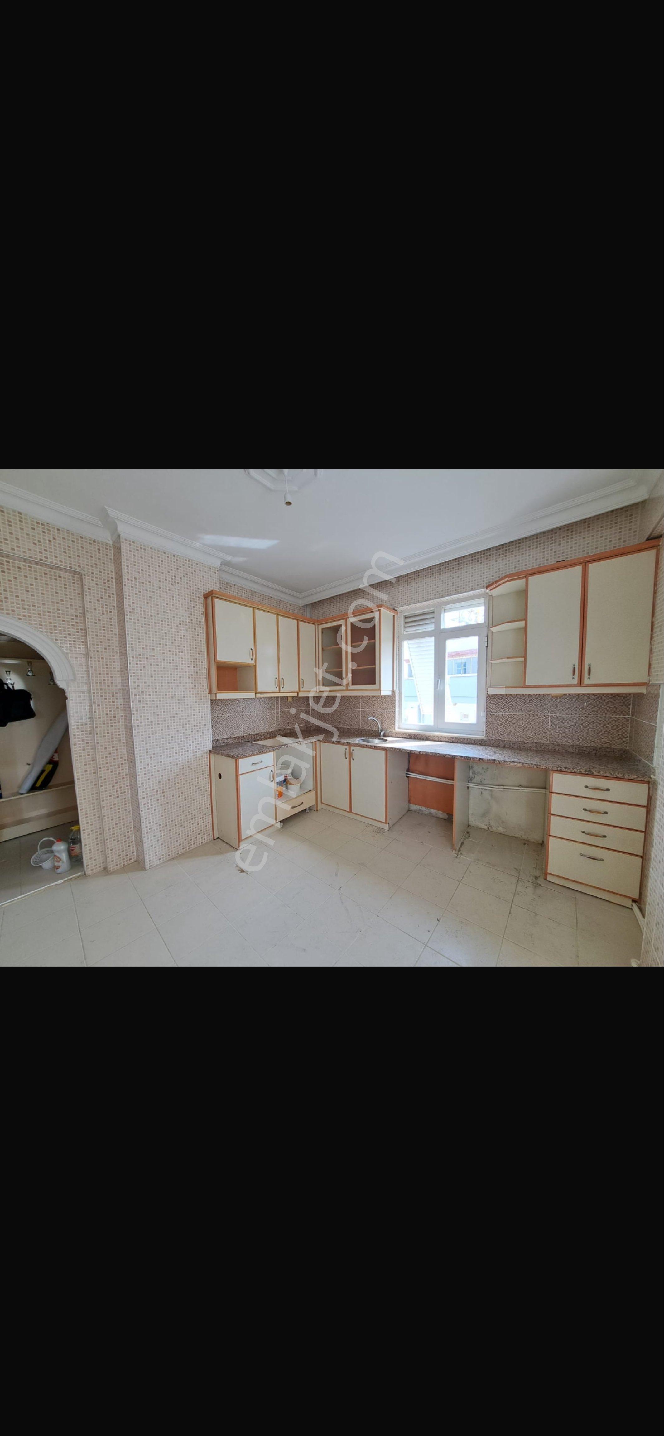 Cadde Üstü - Görsel 8