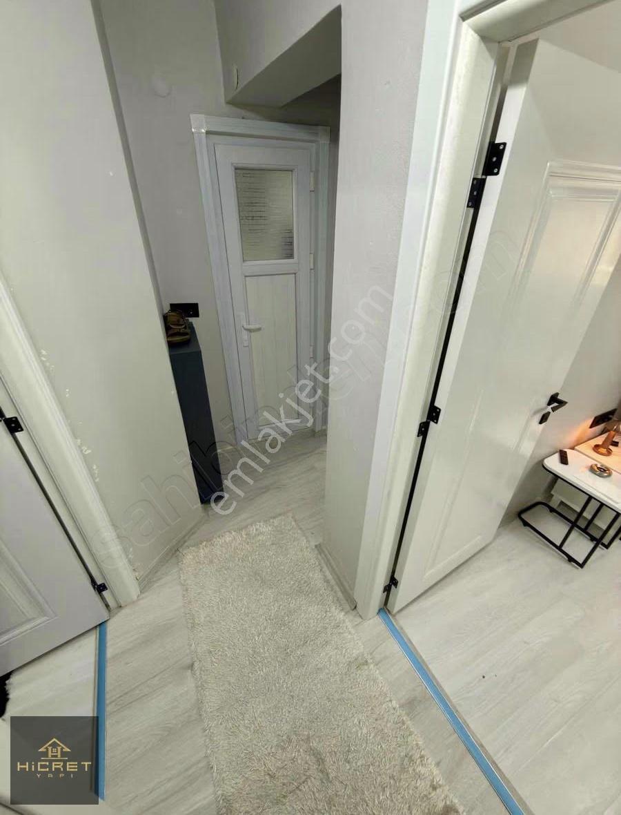 Hicret'den İsmetpaşa Mh. Satılık 1+1, 70 M² Ara Kat Daire.. - Görsel 3