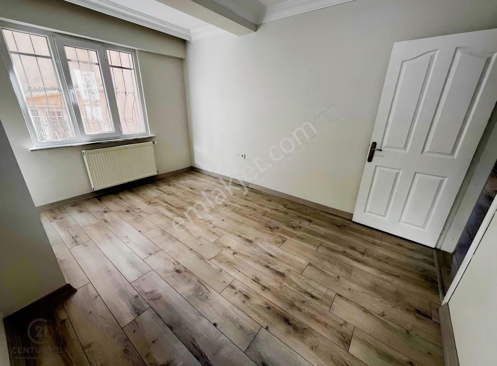 Eyüp Güzeltepe Mahallesi Balkonlu 3+1 Kiralık Daire - Görsel 16