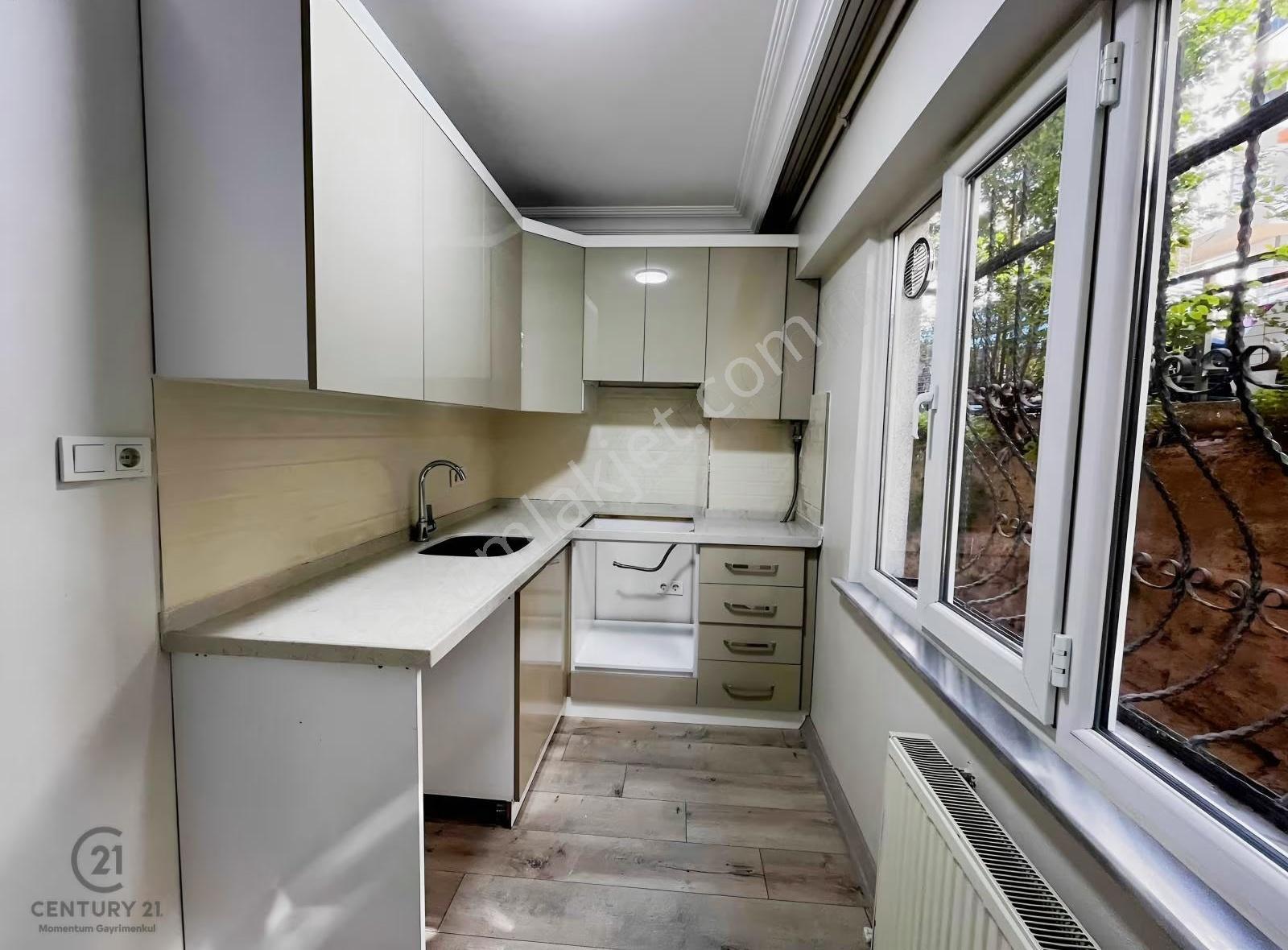 Eyüp Güzeltepe Mahallesi Balkonlu 3+1 Kiralık Daire - Görsel 22