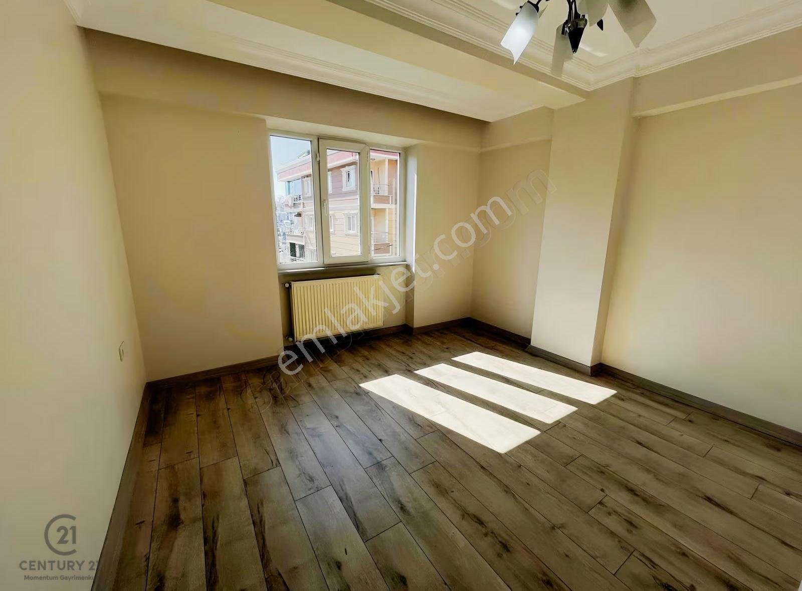 Eyüp Güzeltepe Mahallesi Balkonlu 3+1 Kiralık Daire - Görsel 8
