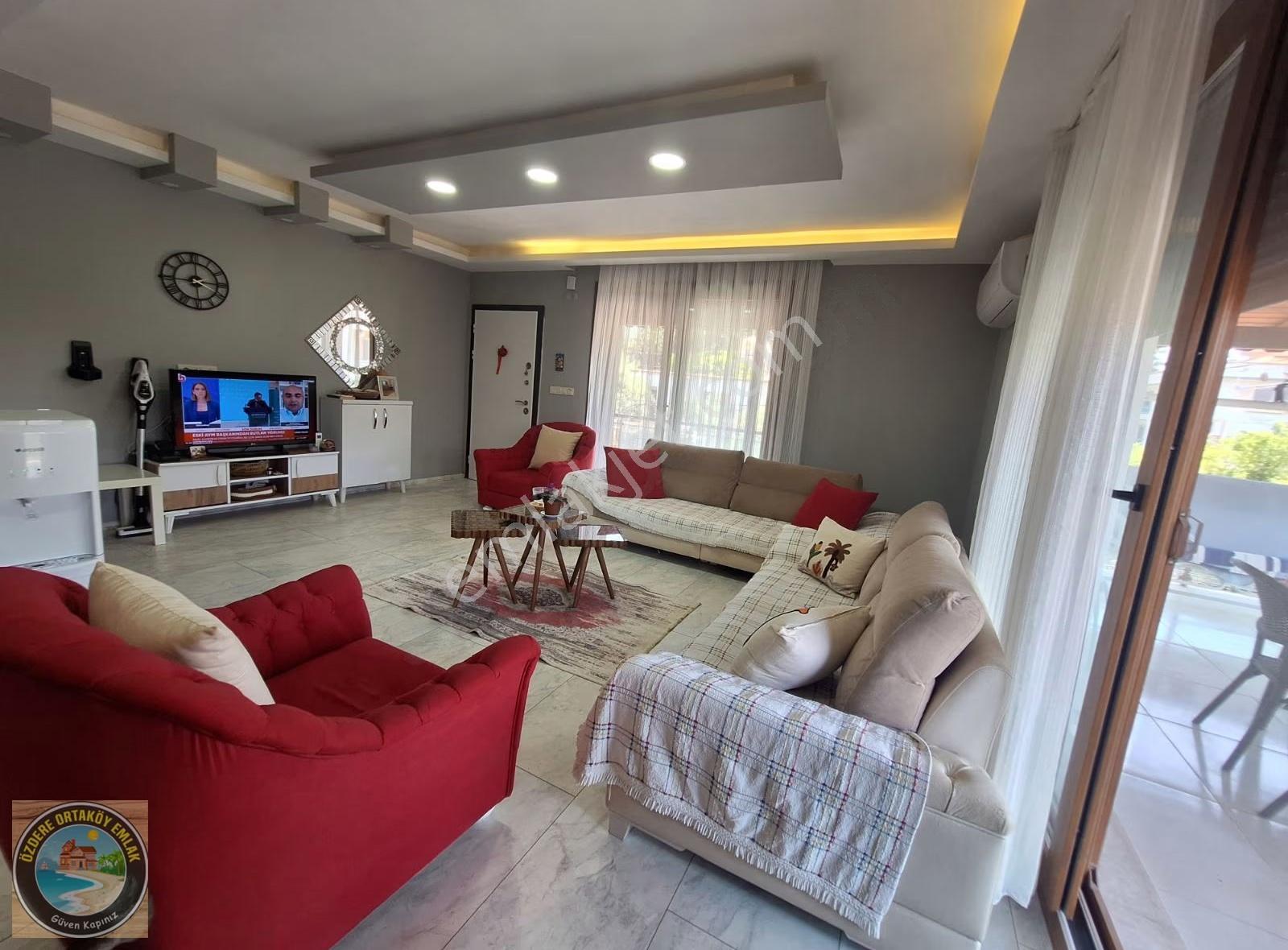 Özdere Orta Mah Satılık Köşe Villa