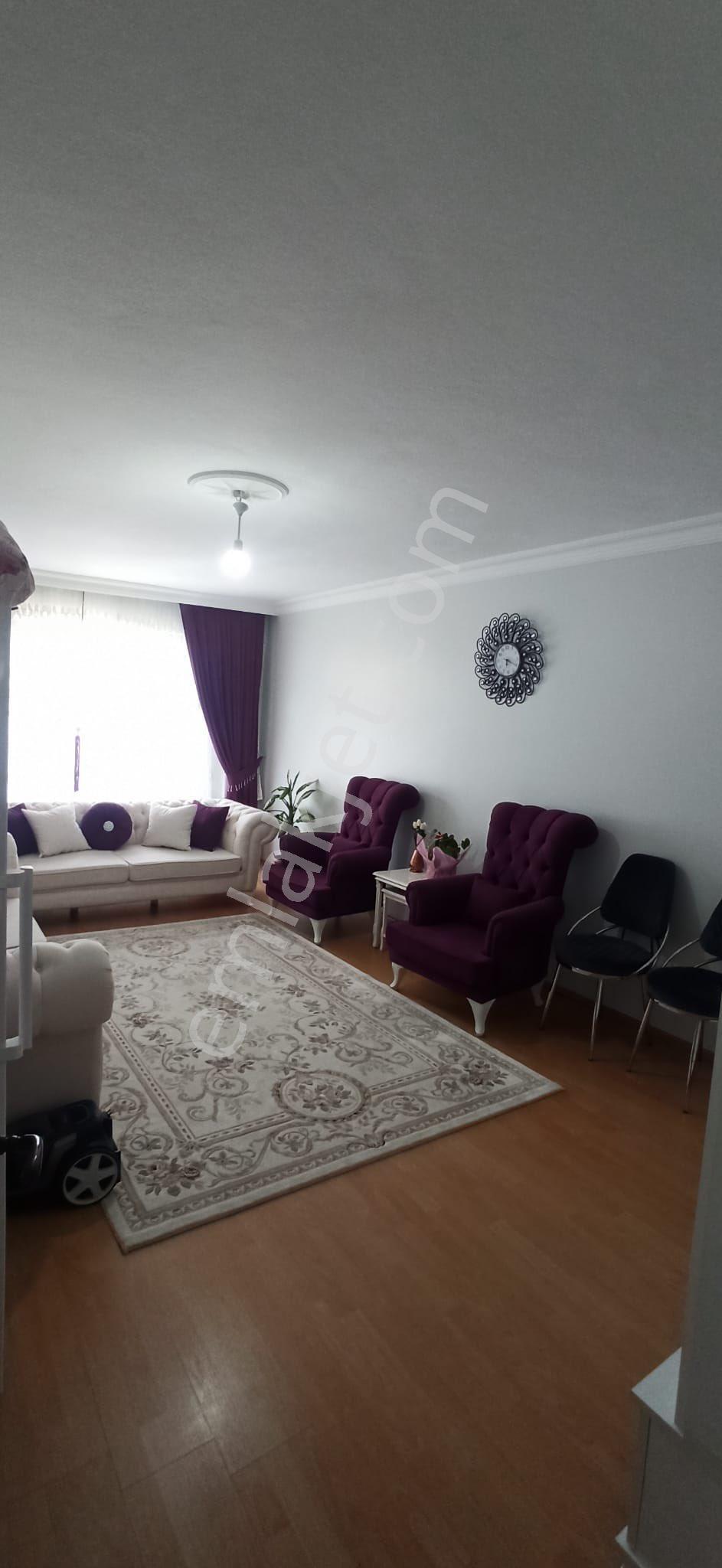 Karapürçek'te Köroğlu Parkı Yakını Cadde Üzeri Arakat Daire - Görsel 2