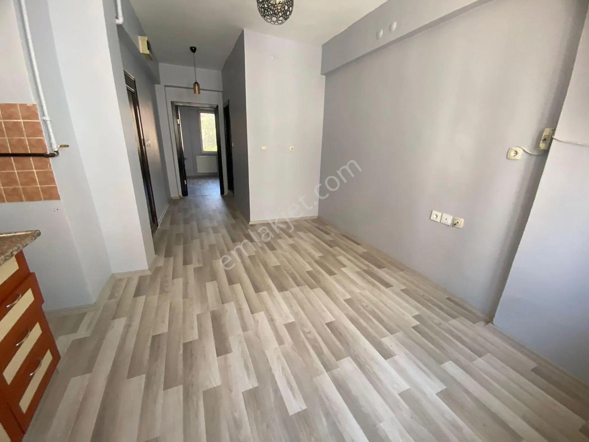 Şehir Merkezi Köprübaşında Fırsat Arakat Bakımlı 1+1 Daire Bk-12 - Görsel 4