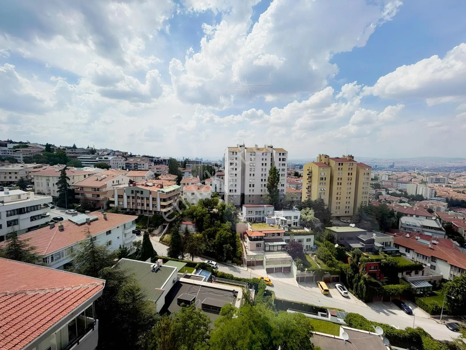 Gop Mesa Güneş Sitesinde Komple Yenilenmiş Satılık 3+1 Daire - Görsel 2