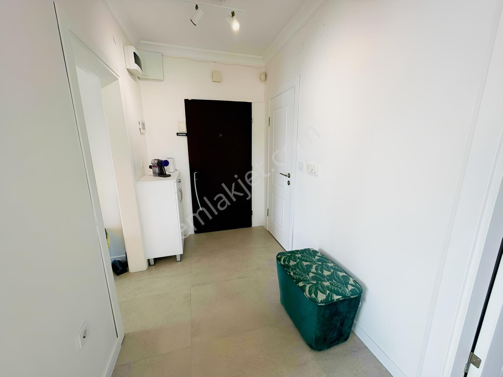 Gop Mesa Güneş Sitesinde Komple Yenilenmiş Satılık 3+1 Daire - Görsel 16