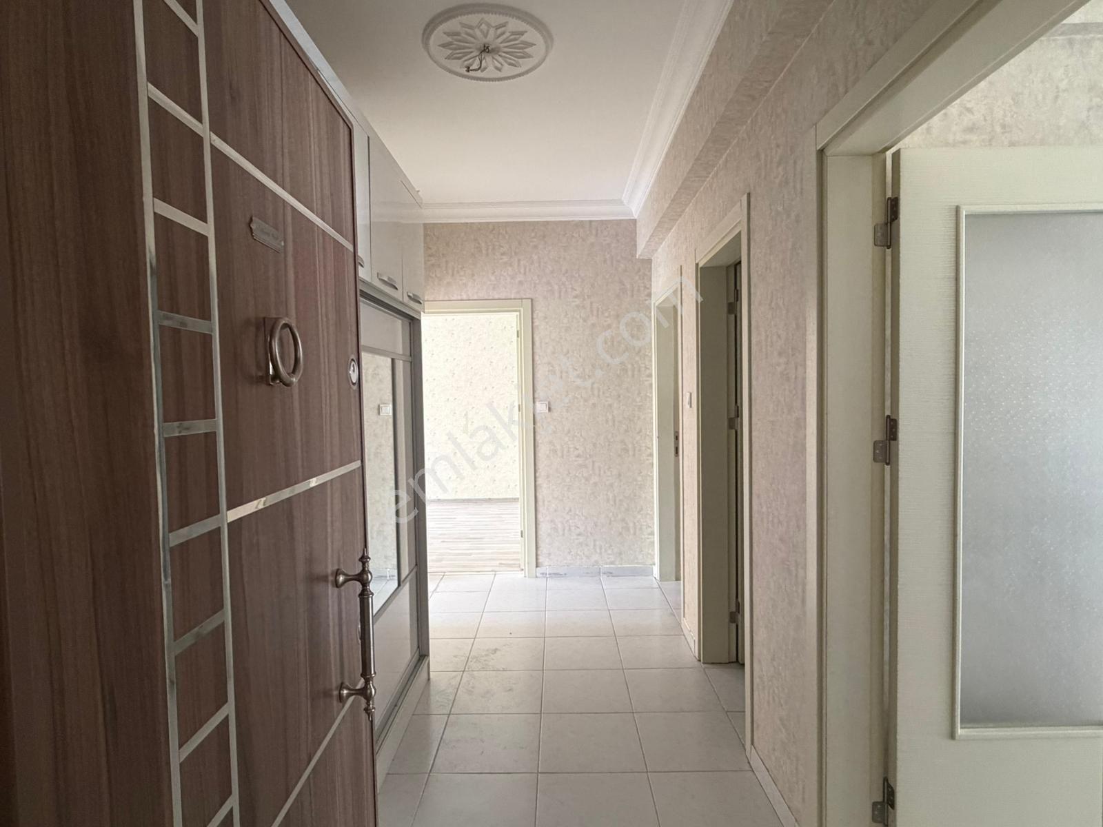 Selimsultan Mah'de Satılık 3+1 Arakat Eminevim Ve Krediye Uygun - Görsel 12