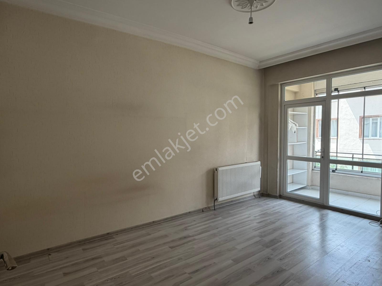 Selimsultan Mah'de Satılık 3+1 Arakat Eminevim Ve Krediye Uygun - Görsel 11
