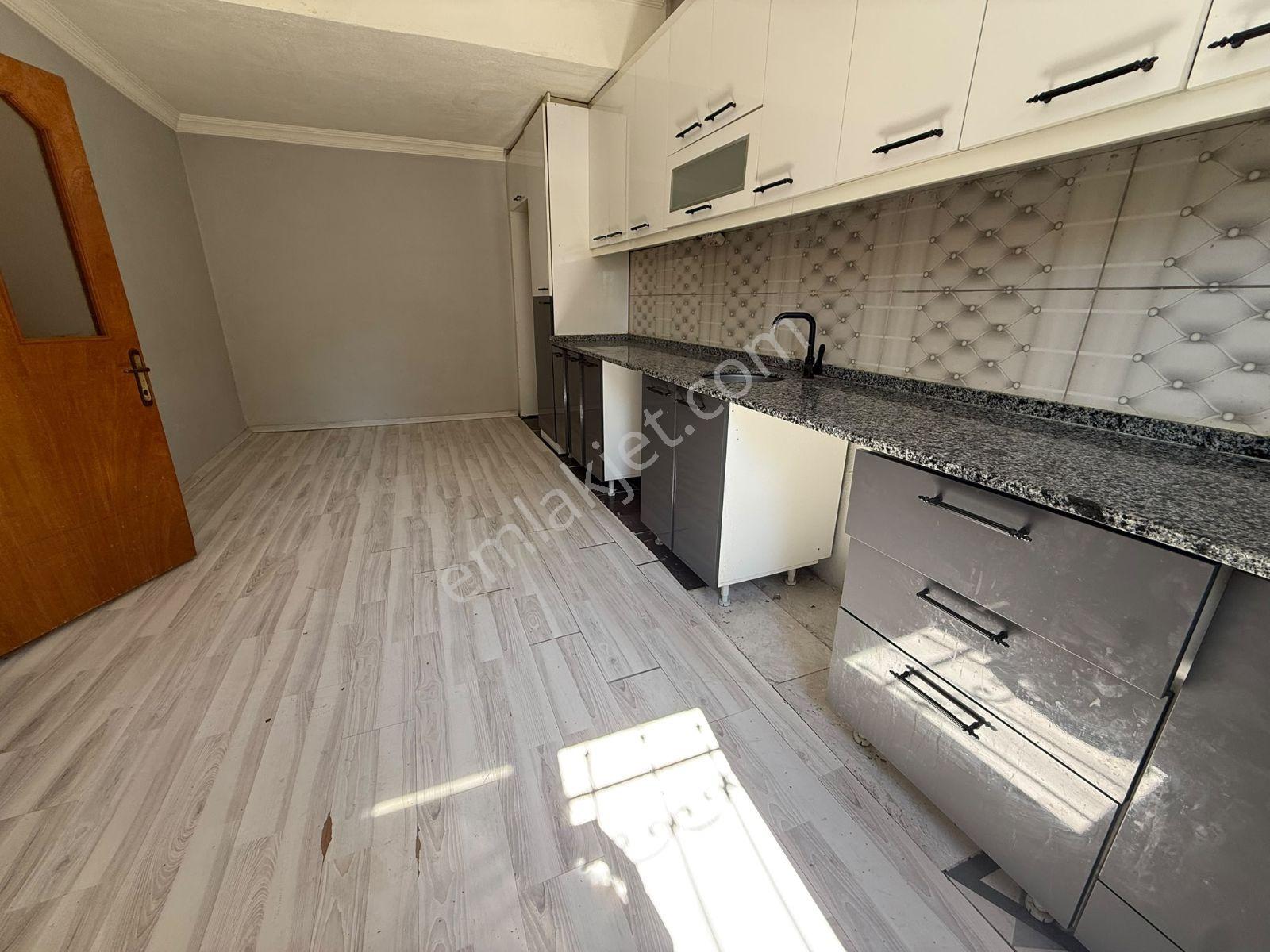 Rw Nest'ten Servis Güzergahları Üzerinde Kiralık 3+1 Daire