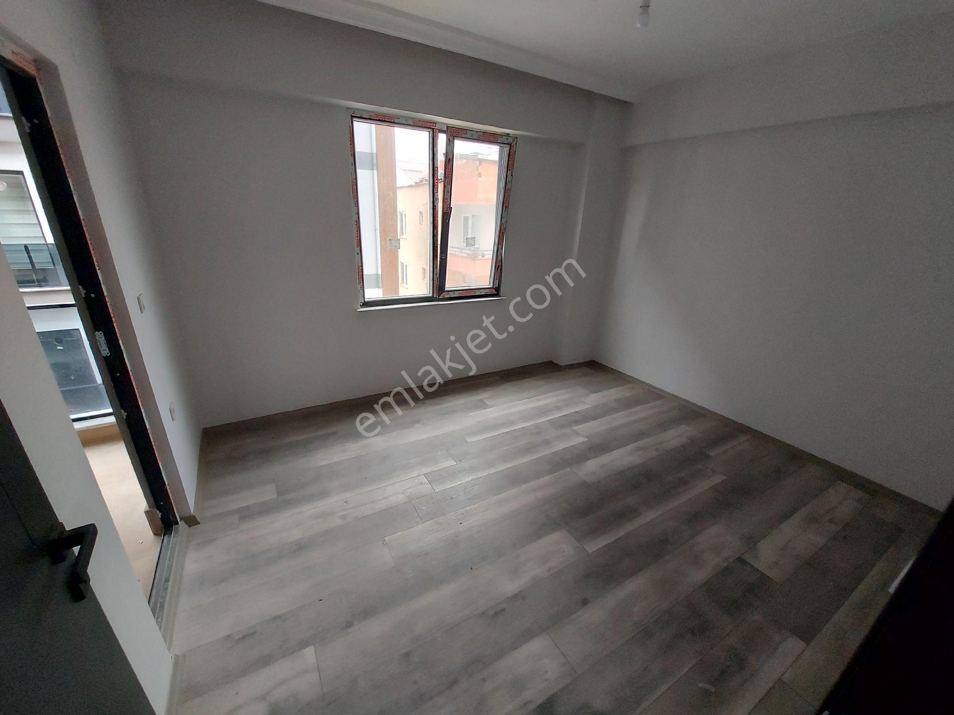 Ordu Cumhuriyet Mah 2+1 Satılık Daire Kombi Ve Ankastre Set Dahil Sahile Bir Kaç Adım Uzaklıkta - Görsel 17
