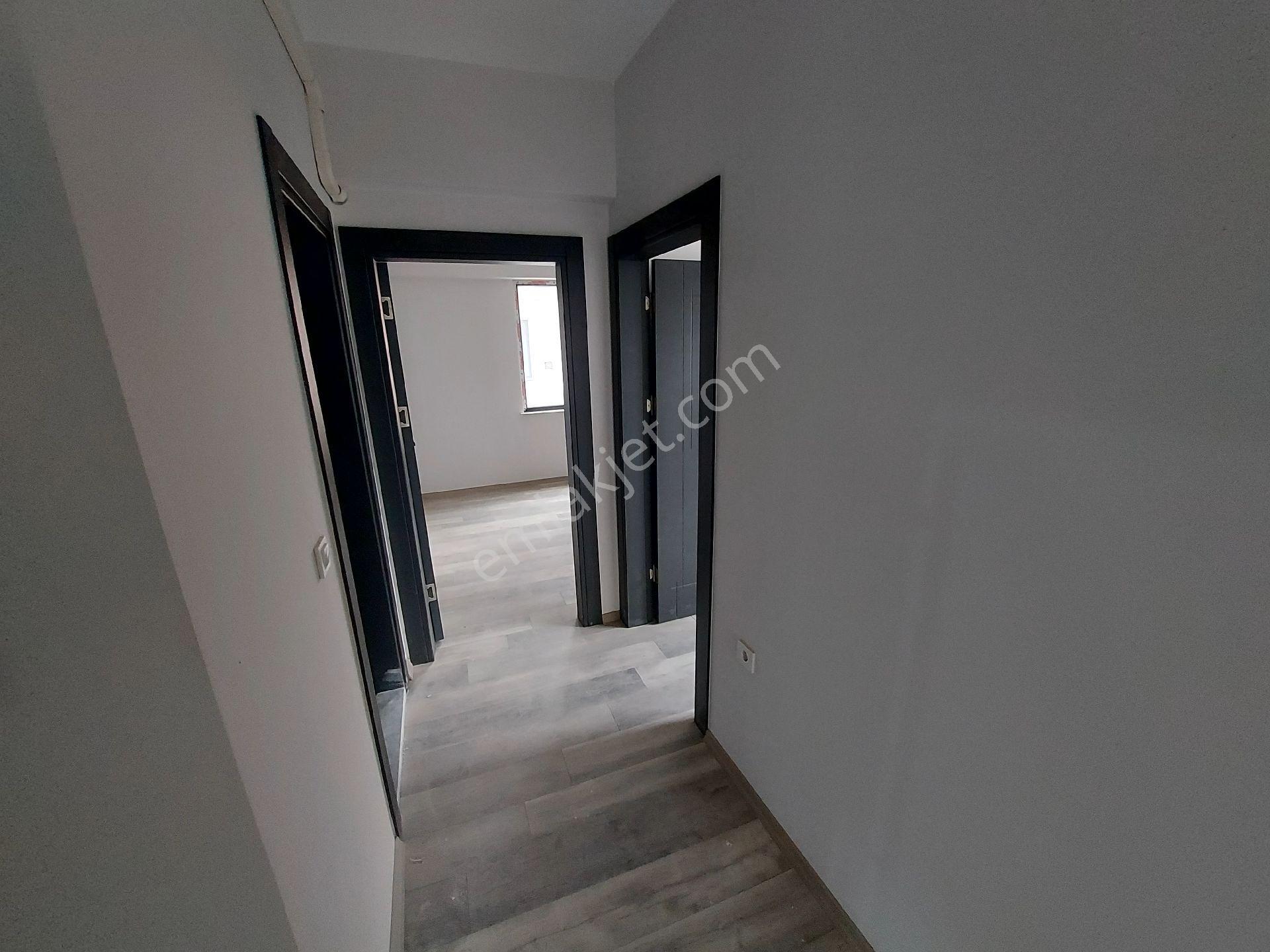 Ordu Cumhuriyet Mah 2+1 Satılık Daire Kombi Ve Ankastre Set Dahil Sahile Bir Kaç Adım Uzaklıkta - Görsel 9