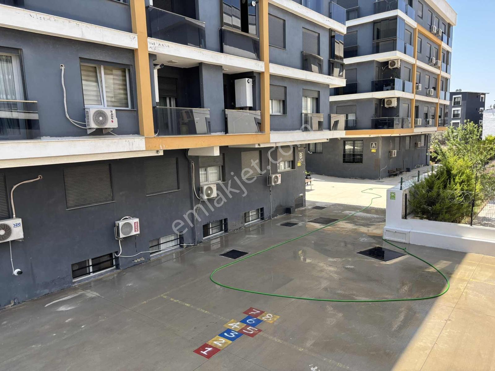 İzmir Buca Havuzlu Site İçi 2*1 Kiralık Daire - Görsel 28