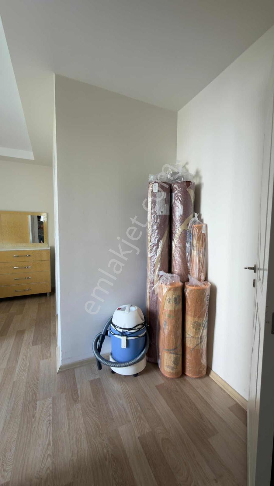 | Ctn |site İçerisinde, Full Eşyalı, Otoparklı 2+1 Kiralık - Görsel 3