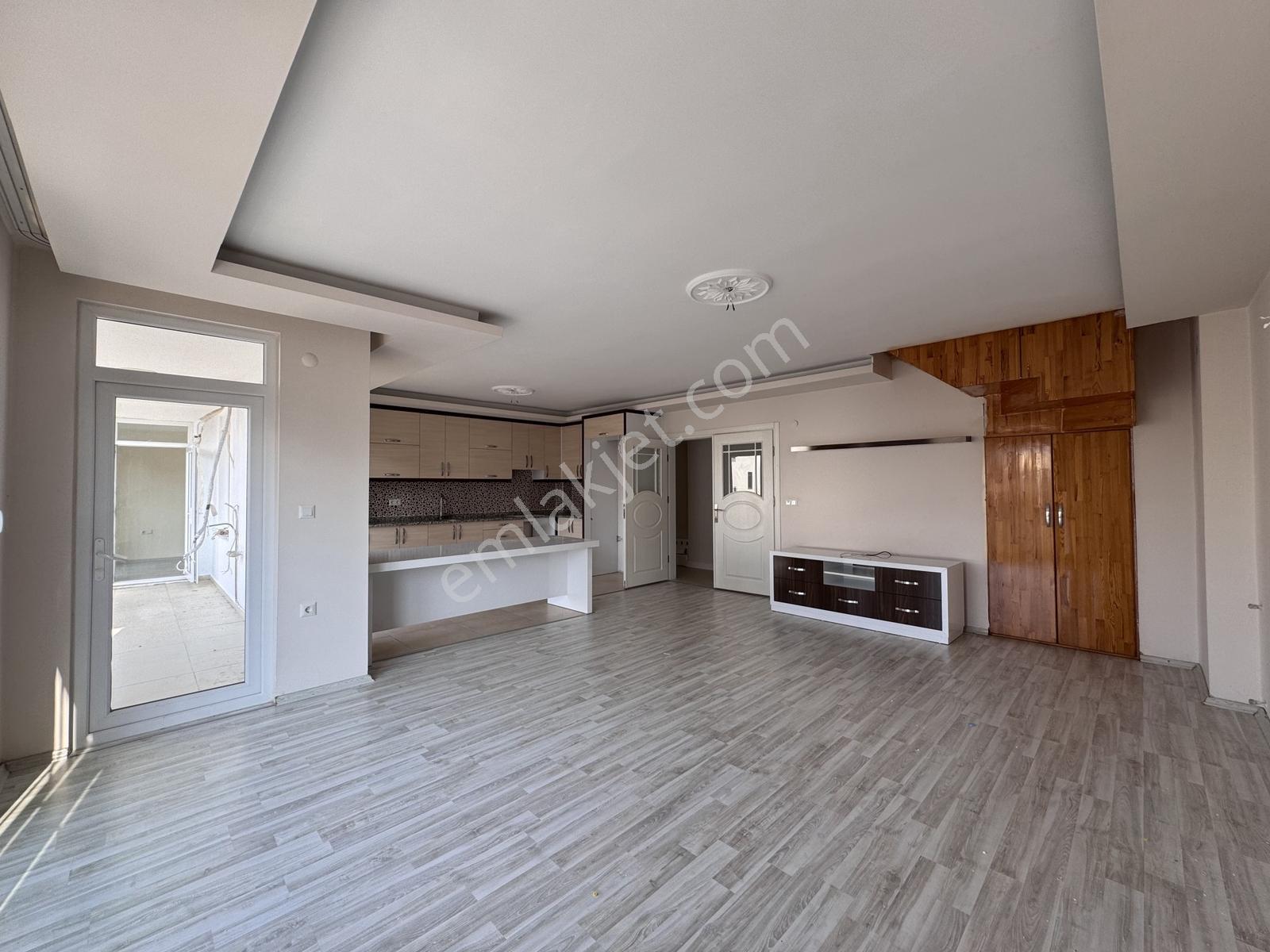 Aşağıhisar Merkezde Asansörlü Yeni Geniş 6+1 Kiralık Dubleks - Görsel 7