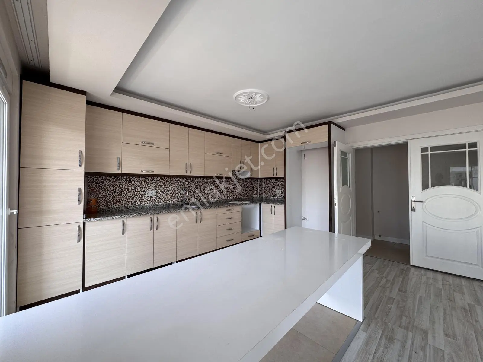 Aşağıhisar Merkezde Asansörlü Yeni Geniş 6+1 Kiralık Dubleks - Görsel 4