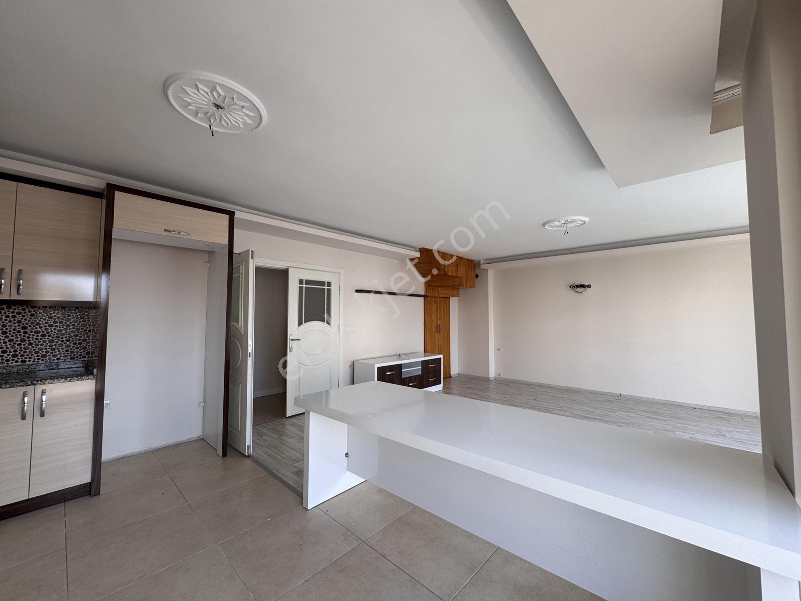 Aşağıhisar Merkezde Asansörlü Yeni Geniş 6+1 Kiralık Dubleks - Görsel 5