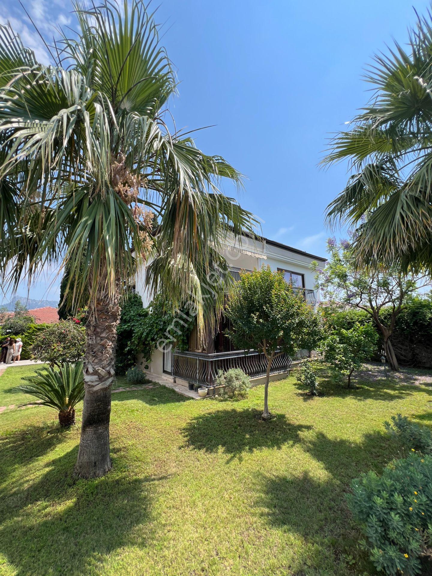 Kemer Çamyuva Jakaranda Sitesi'nde Satılık Bahçe Katı 2+1 Daire - Görsel 23