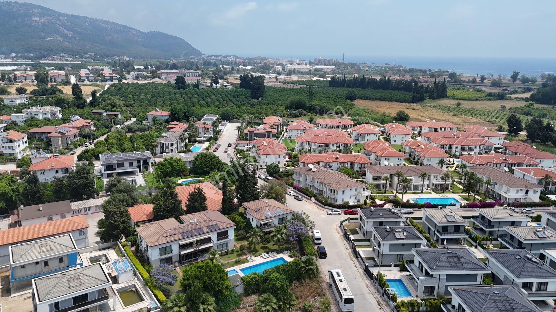 Kemer Çamyuva Jakaranda Sitesi'nde Satılık Bahçe Katı 2+1 Daire - Görsel 34